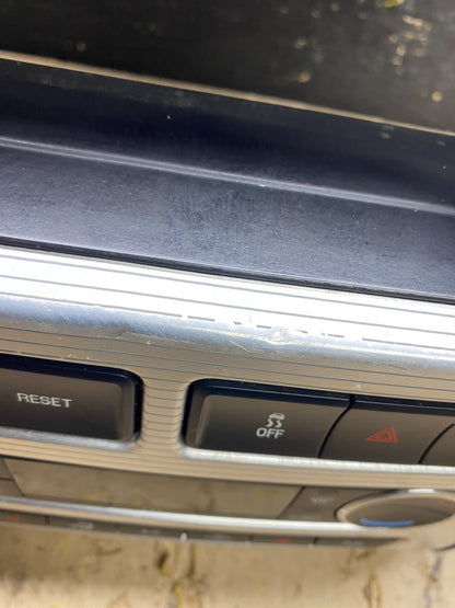 2007 - 2010 Ford Edge Heater Climate Control Radio Control Dash Bezel U5611 DG1
