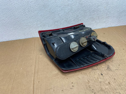 1999 - 2004 Jeep Grand Cherokee WJ Left Driver Lh Tail Light AD3097 LK5