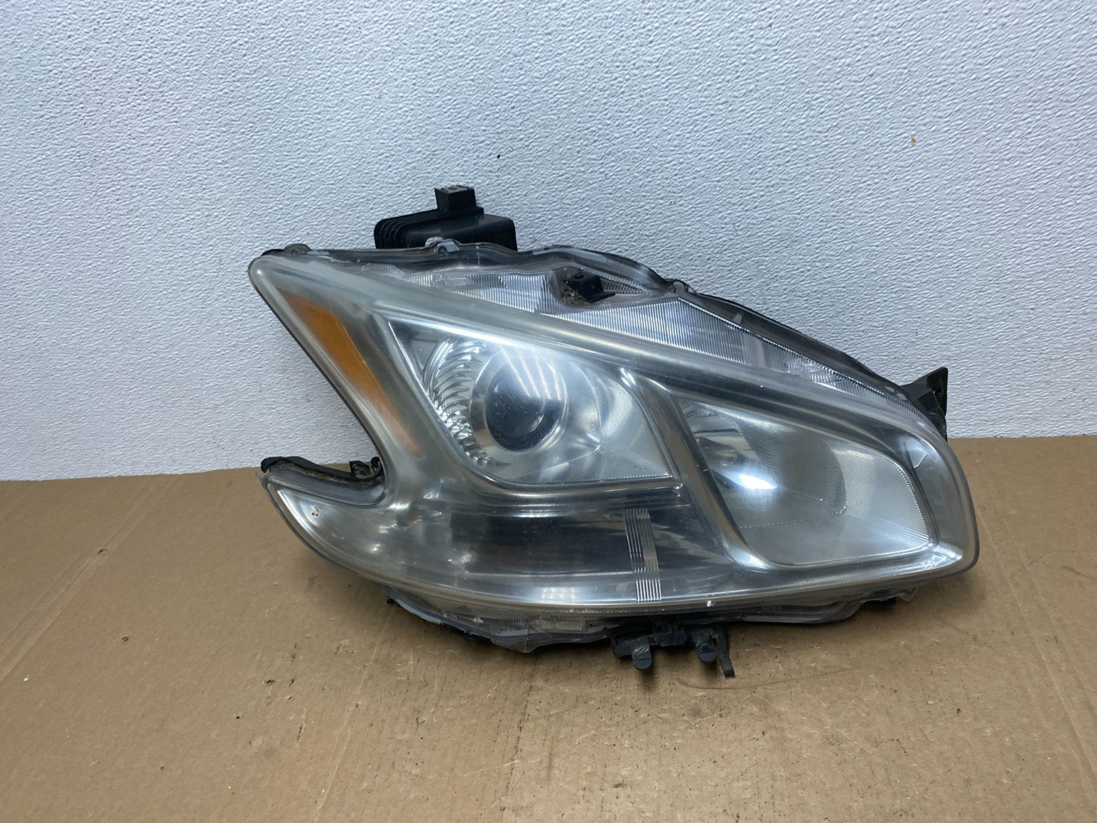 Halogen 2009-2014 Nissan Maxima Right Passenger Headlight AC5748 DW0