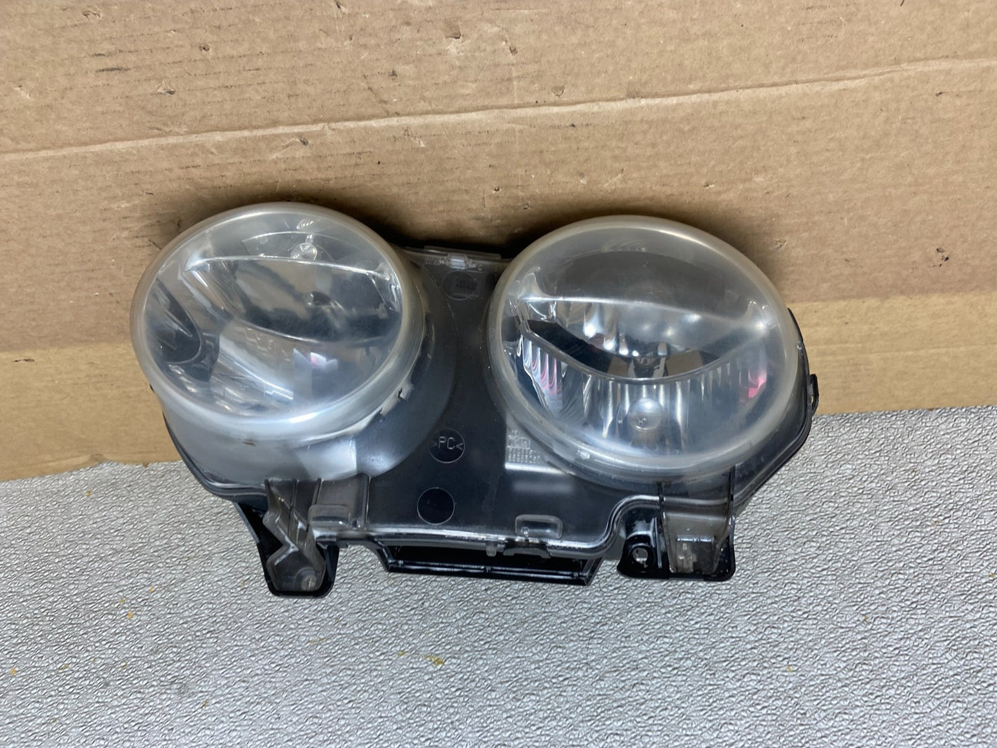 2004 to 2005 Jaguar XJ8 Left Driver Side Headlight AB50860
