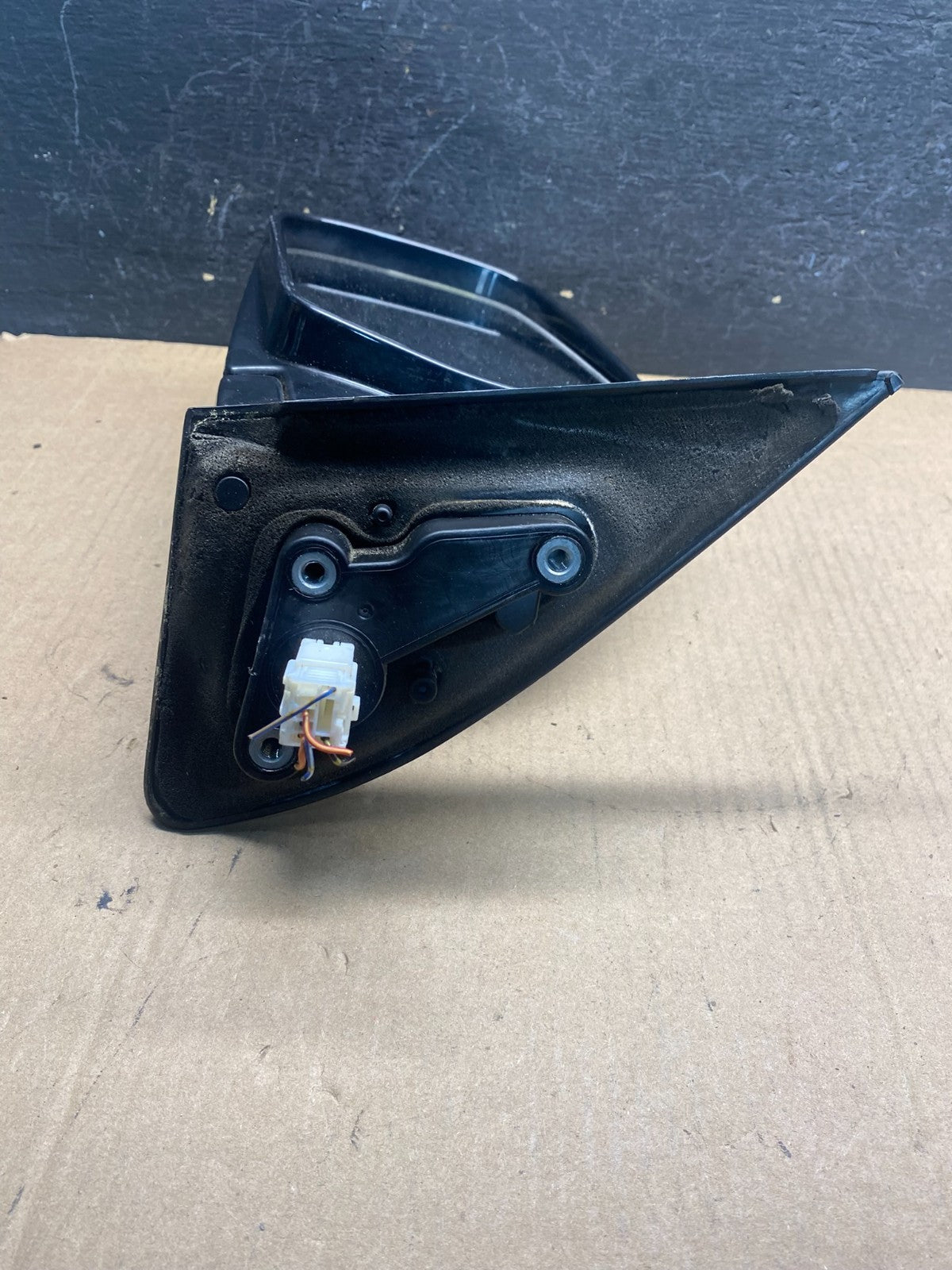 2003 - 2006 Mitsubishi Outlander Left Driver Door Power Mirror AE7696 DG4