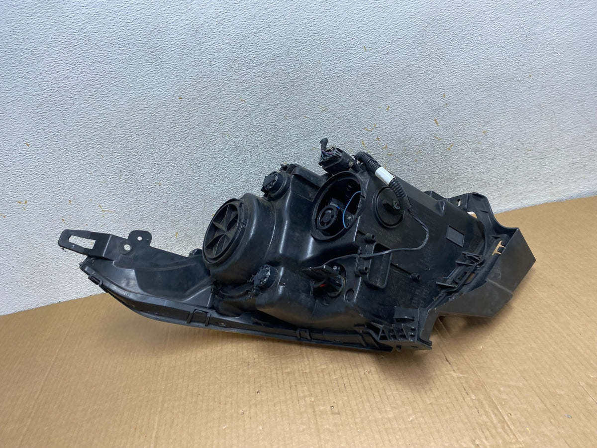 Halogen 2010 to 2016 Cadillac SRX Left Driver LH Side Headlight AI5740 DW8