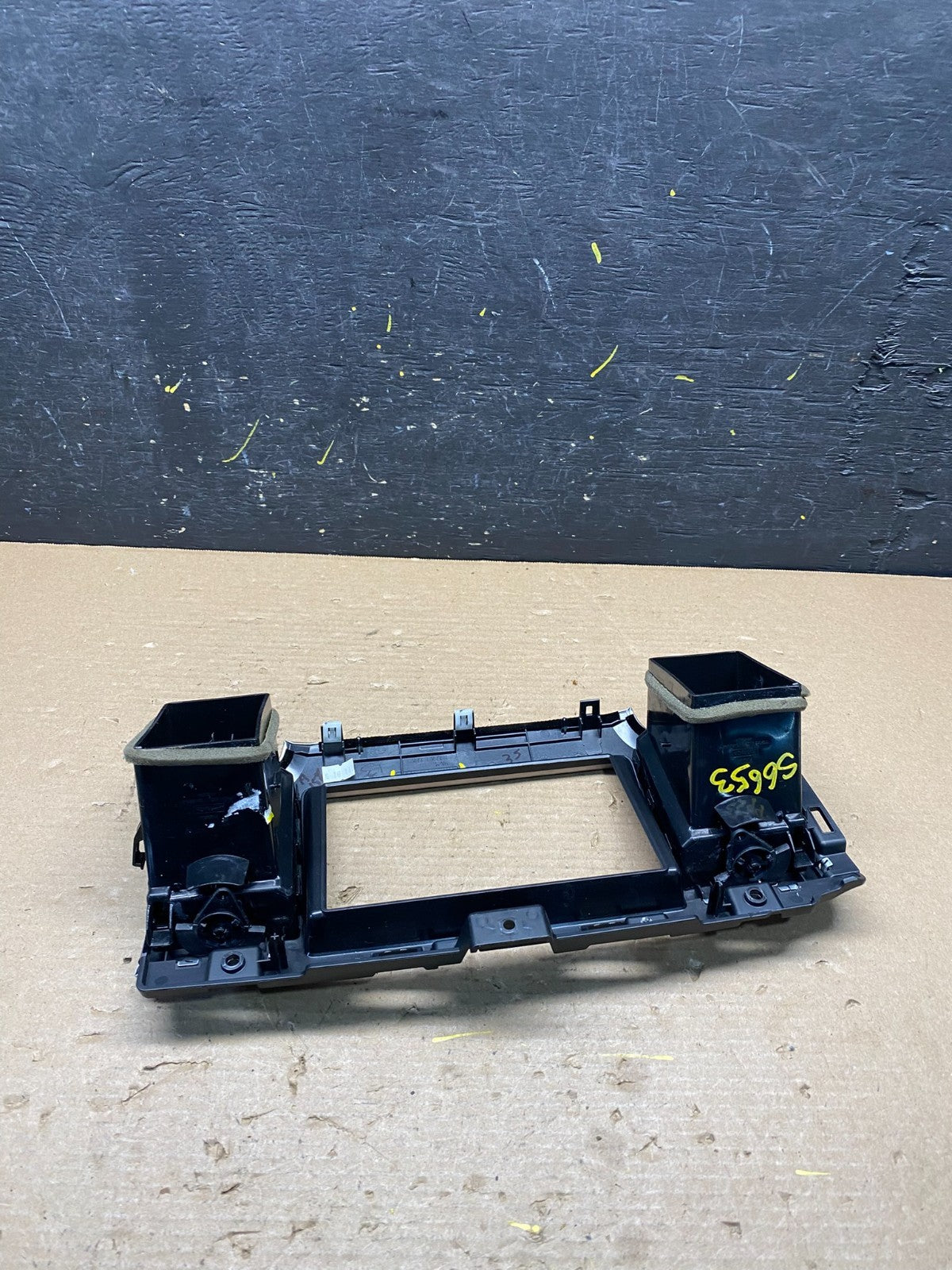 2010 - 2012 Lincoln MKZ Center Dash Gps Radio Bezel Panel Air Vent OEM S6653 DG3