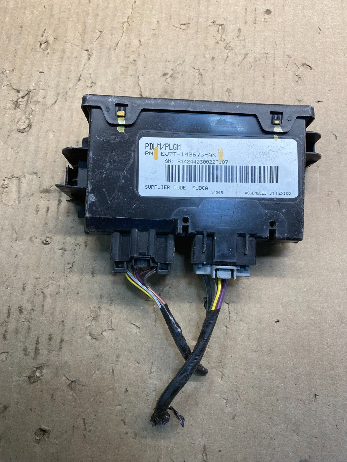 2015 to 2019 Lincoln MKC Power Liftgate Hatch Control Module OEM AC0758 DG0