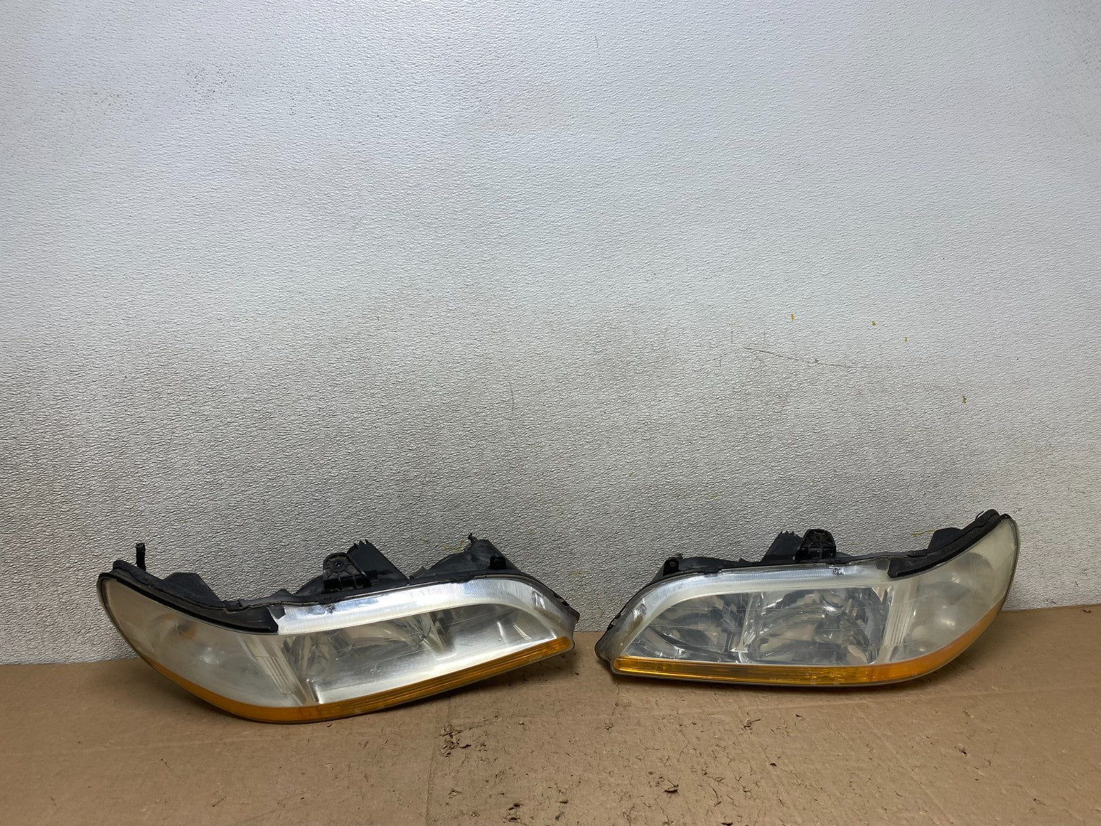 1998 to 2002 Honda Accord Left+Right Set Side Headlights W2965 DW0