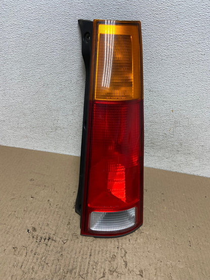 1997 1998 1999 2000 2001 Honda Crv Cr-v Right Passenger Tail Light AF2933 LK0