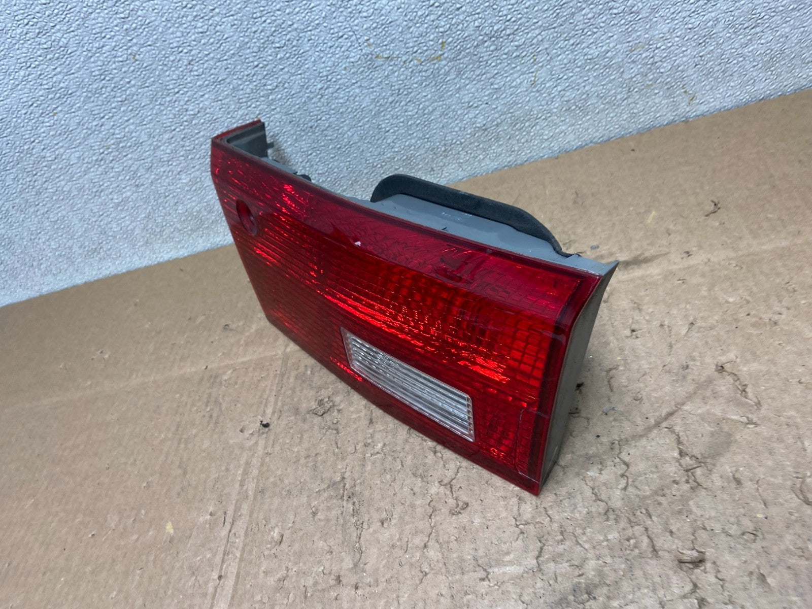 2005 Honda Accord Sedan Right Passenger Inner Tail Light OEM Z0890 DW1
