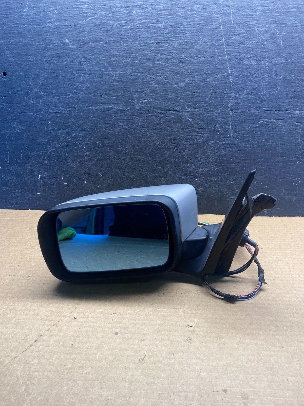 2001 to 2005 BMW 325i Left Driver LH Side View Door Mirror AF4144 DG8