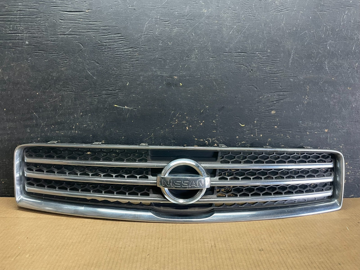 2009 to 2011 Nissan Maxima Front Upper Grill Grille Oem aa9185 DG0