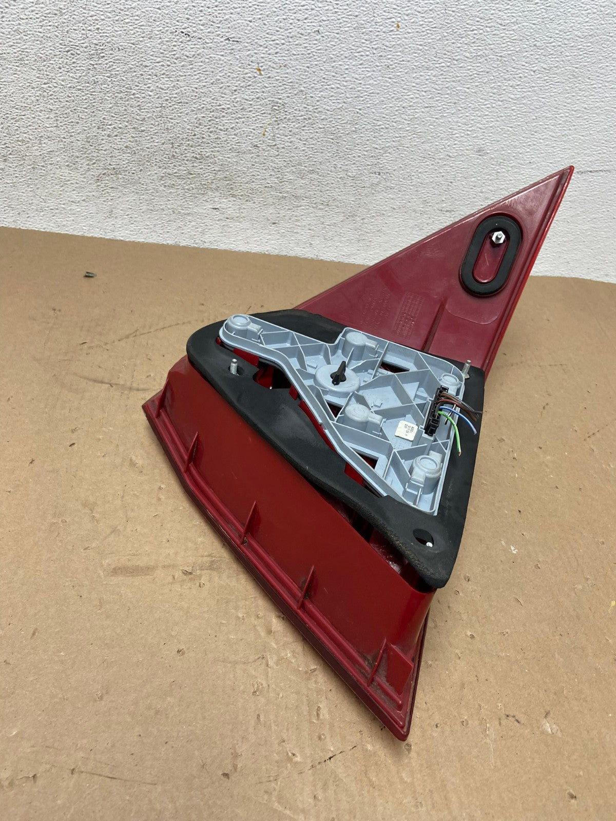 2005-2007 Mercedes-Benz C230 C240 W203 C-Class Left Driver Tail Light AD76916