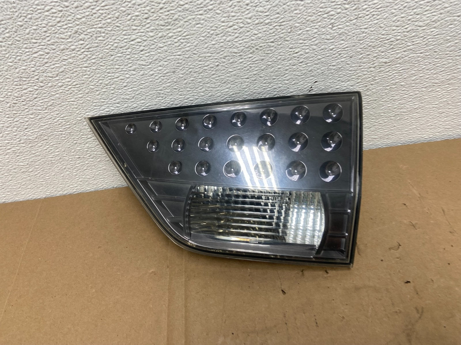 2007 to 2013 Mitsubishi Outlander Right Passenger Inner Tail Light Oem AB6818 DW0