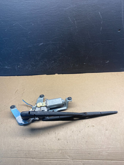 2005 to 2009 Subaru Legacy Outback Rear Windshield Wiper Motor AC45600