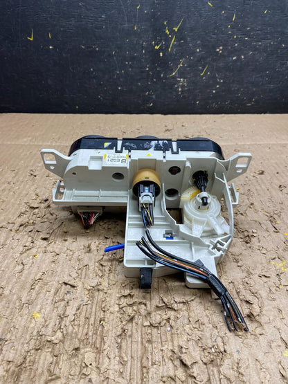 2007 2008 2009 Mazda CX-7 Climate Control Panel Hvac Heater V7895 DG3