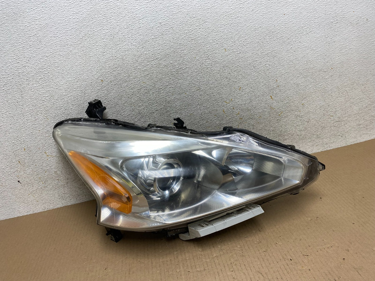 2013 2014 2015 Nissan Altima Right Passenger RH Halogen Headlight AJ2478 DW0