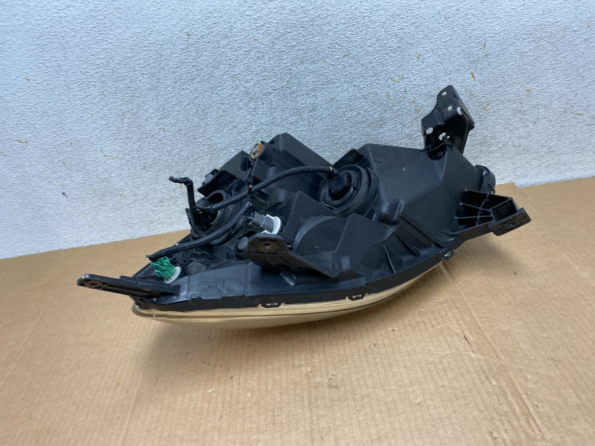 2005 -2006 Honda Crv Cr-v Halogen Headlight Right Passenger Rh AI5718 DW5