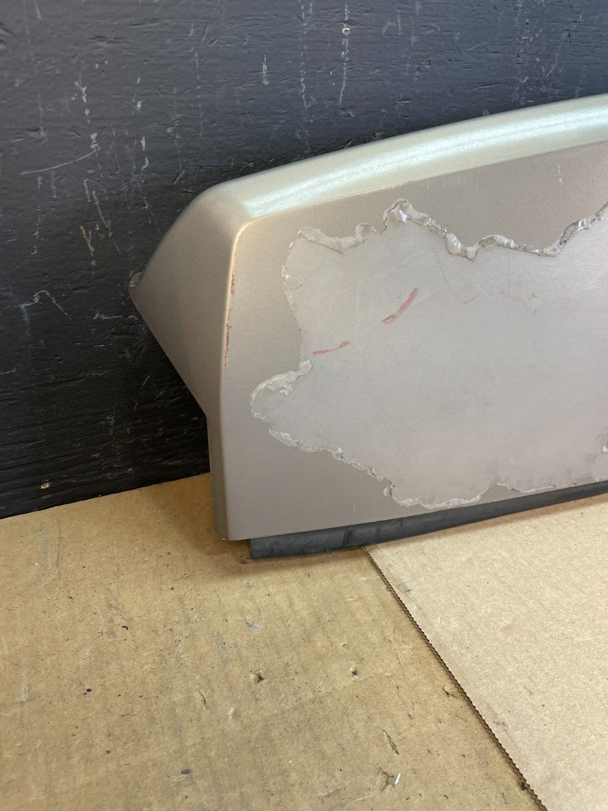 2007-2014 Chevrolet Tahoe Suburban Yukon Spoiler Wing 3rd Brake Light ab7973 DG2
