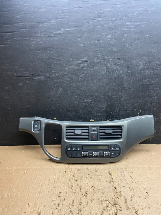 2005 to 2010 Honda Odyssey Radio Climate Control Dash Trim Bezel T8880 DG0