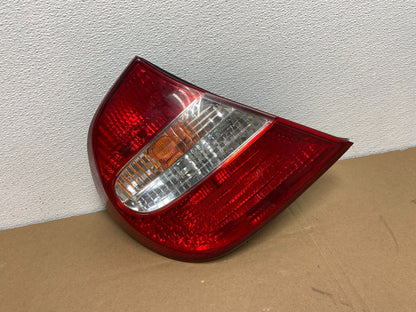 2002 2003 2004 Toyota Camry Left Driver LH Side Tail Light AB6314 DW0