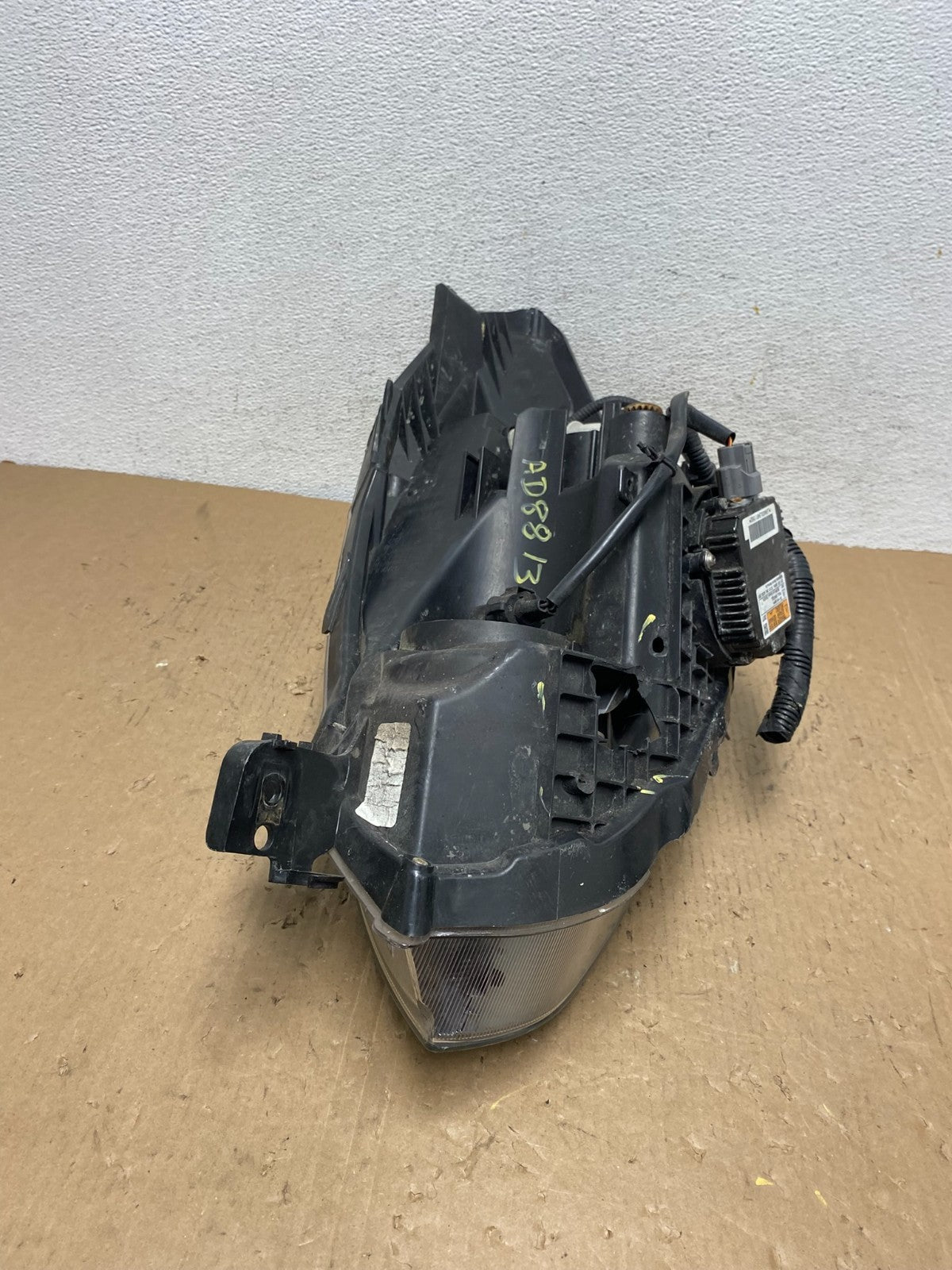 Coupe 2010 to 2013 Nissan Altima Right Passenger Headlight Xenon AD8813 DW10