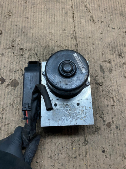 2006 2007 Mercedes C280 C350 ABS Anti Lock Brake Pump Module V6848 DG5