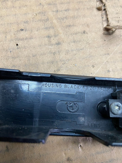 2002 to 2005 BMW Trunk Lid Center Garnish License Plate Light OEM I32825