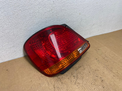 2001 - 2005 Lexus Gs300 Gs400 Gs430 Left Driver LH Side Tail Light AD1368 LK2