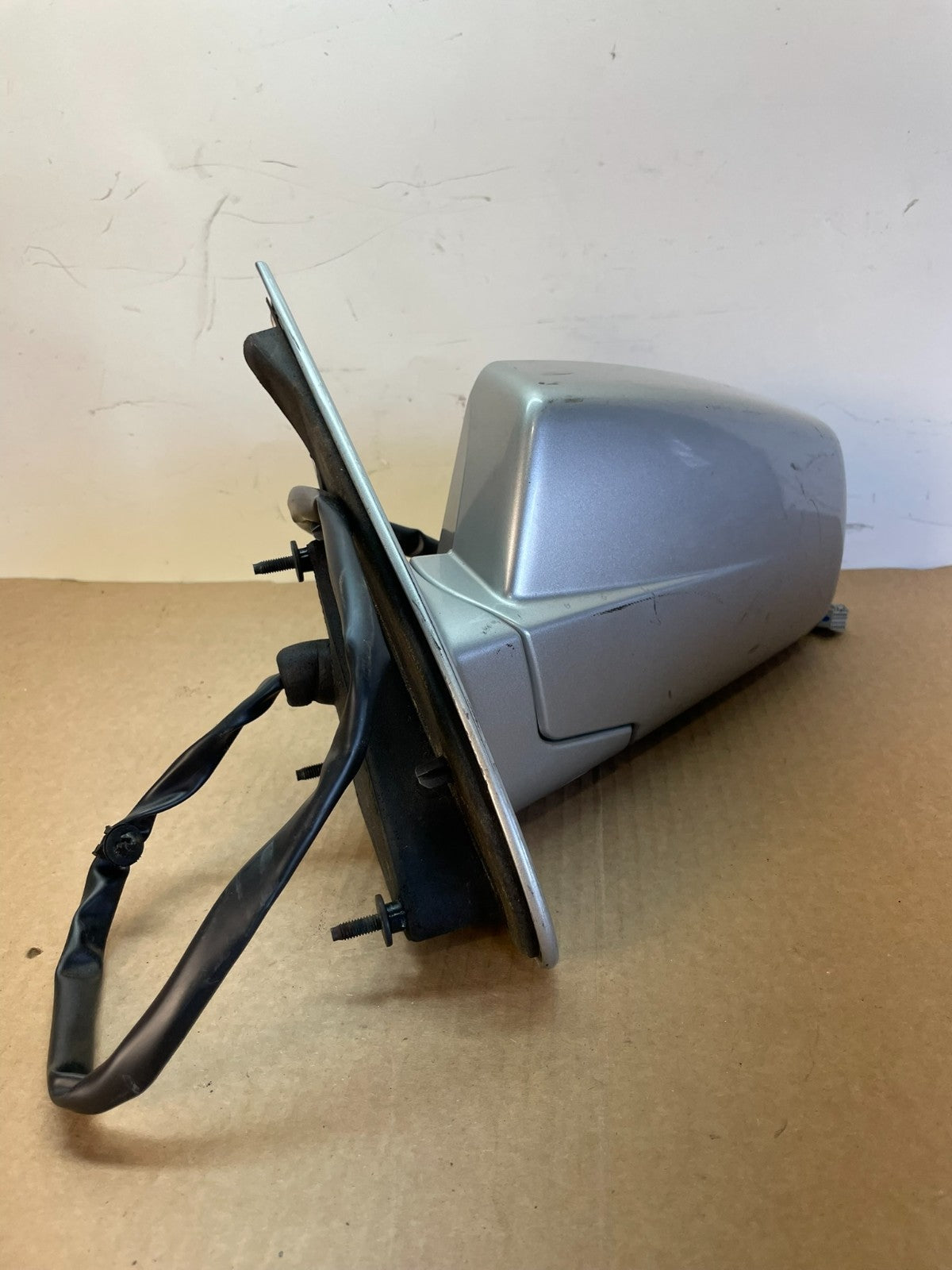 2004 to 2009 Cadillac SRX Left Driver Lh Side View Door Mirror AG7552 DG1