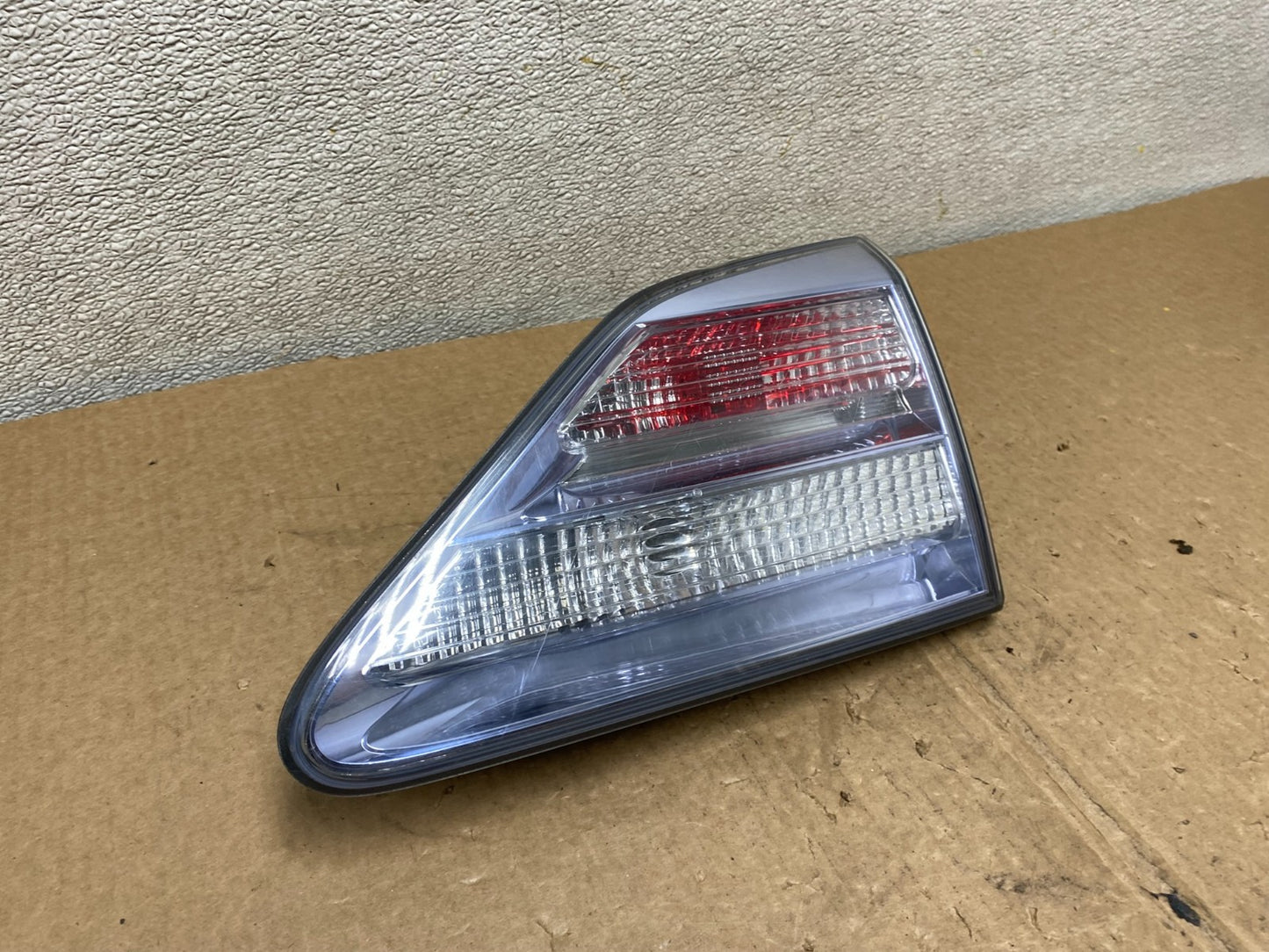 2010 - 2012 Lexus RX450H Hybrid Right Passenger RH Inner Tail Light OEM v1217 DG2
