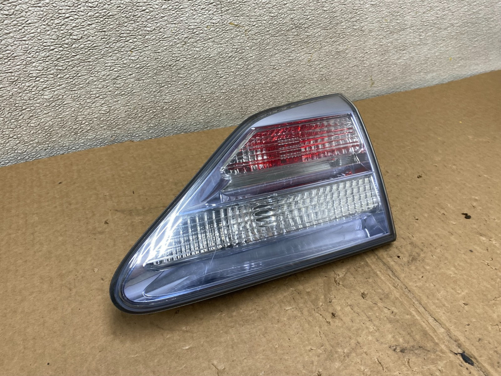 2010 - 2012 Lexus RX450H Hybrid Right Passenger RH Inner Tail Light OEM v1217 DG2