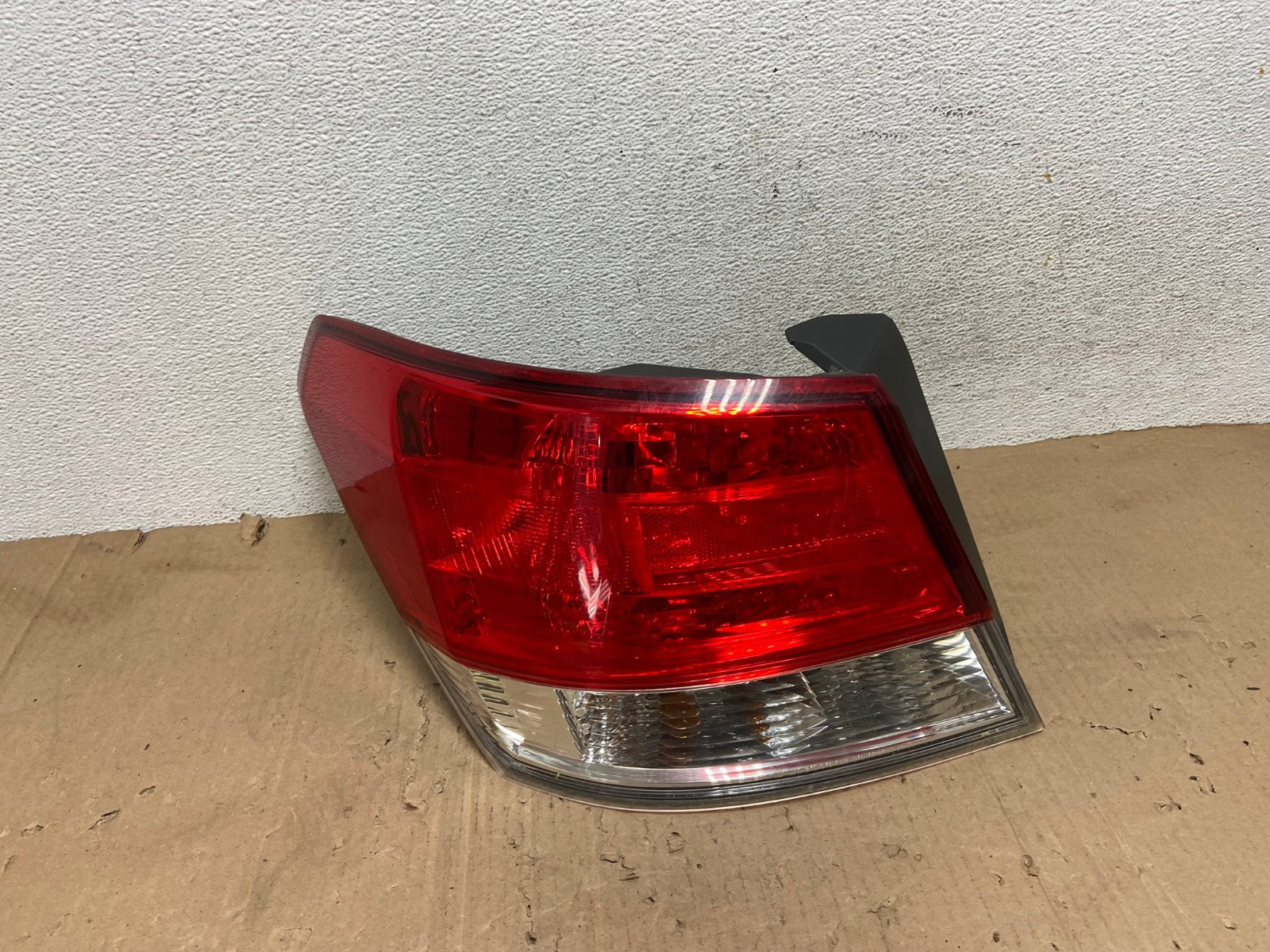 2010 to 2014 Subaru Legacy Left Driver LH Side Tail Light AE9239 LK0