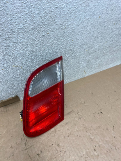 1998-2003 Mercedes Benz CLK Inner Right Passenger RH Tail Light Lamp U8706 DW2
