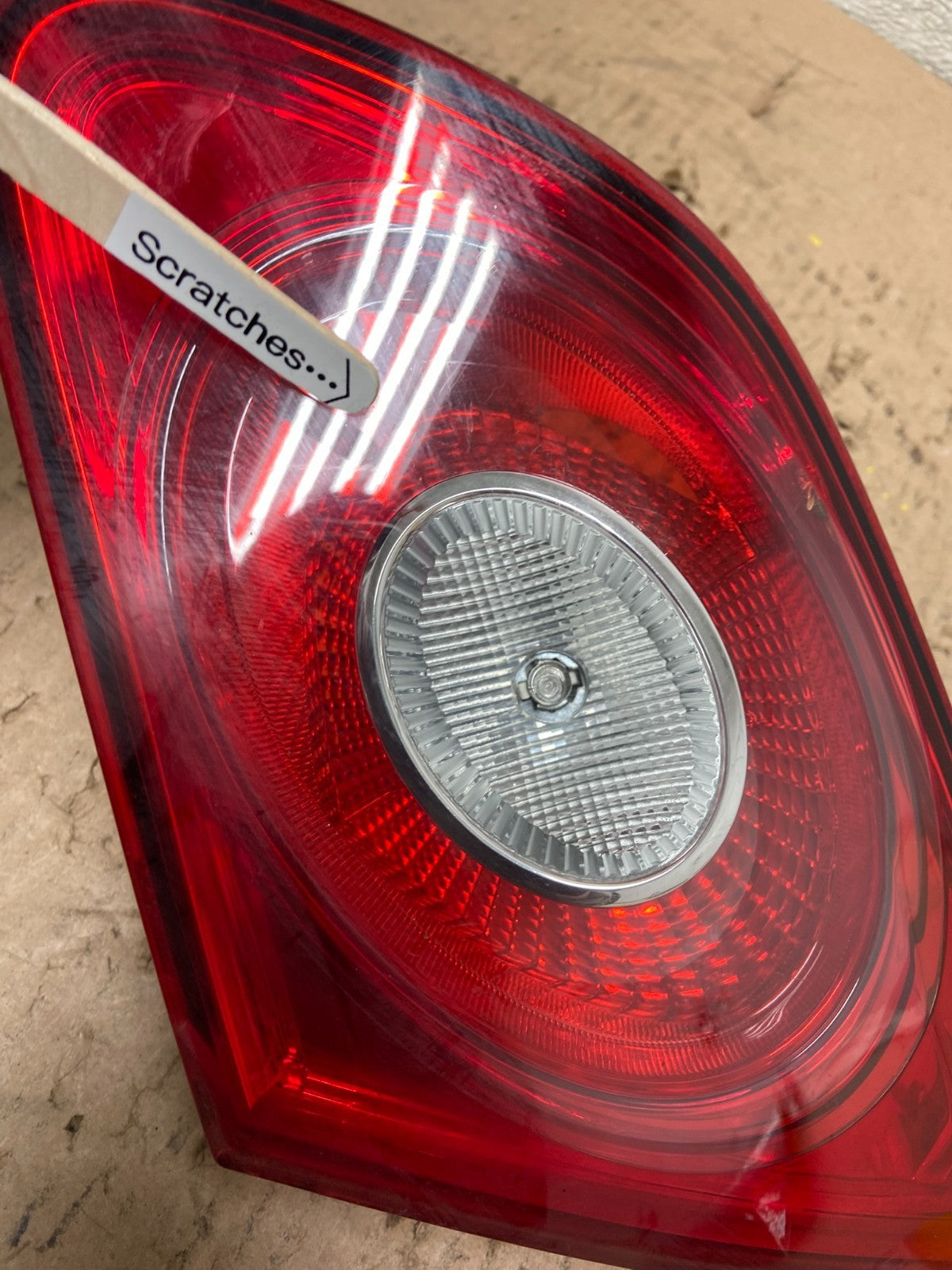 2009-2012 Volkswagen CC Right Passenger RH Side Tail Light Inner Trunk Y0597 GD3