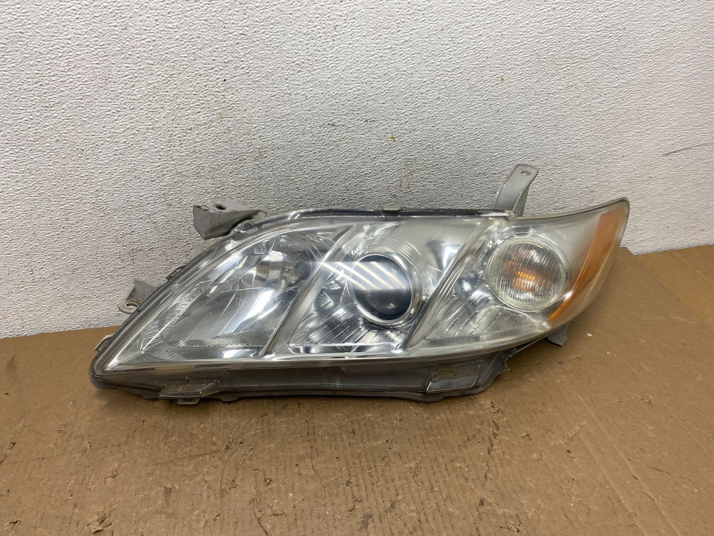 2007 2008 2009 Toyota Camry Halogen Headlight Left Driver LH Side AD8223 DW0