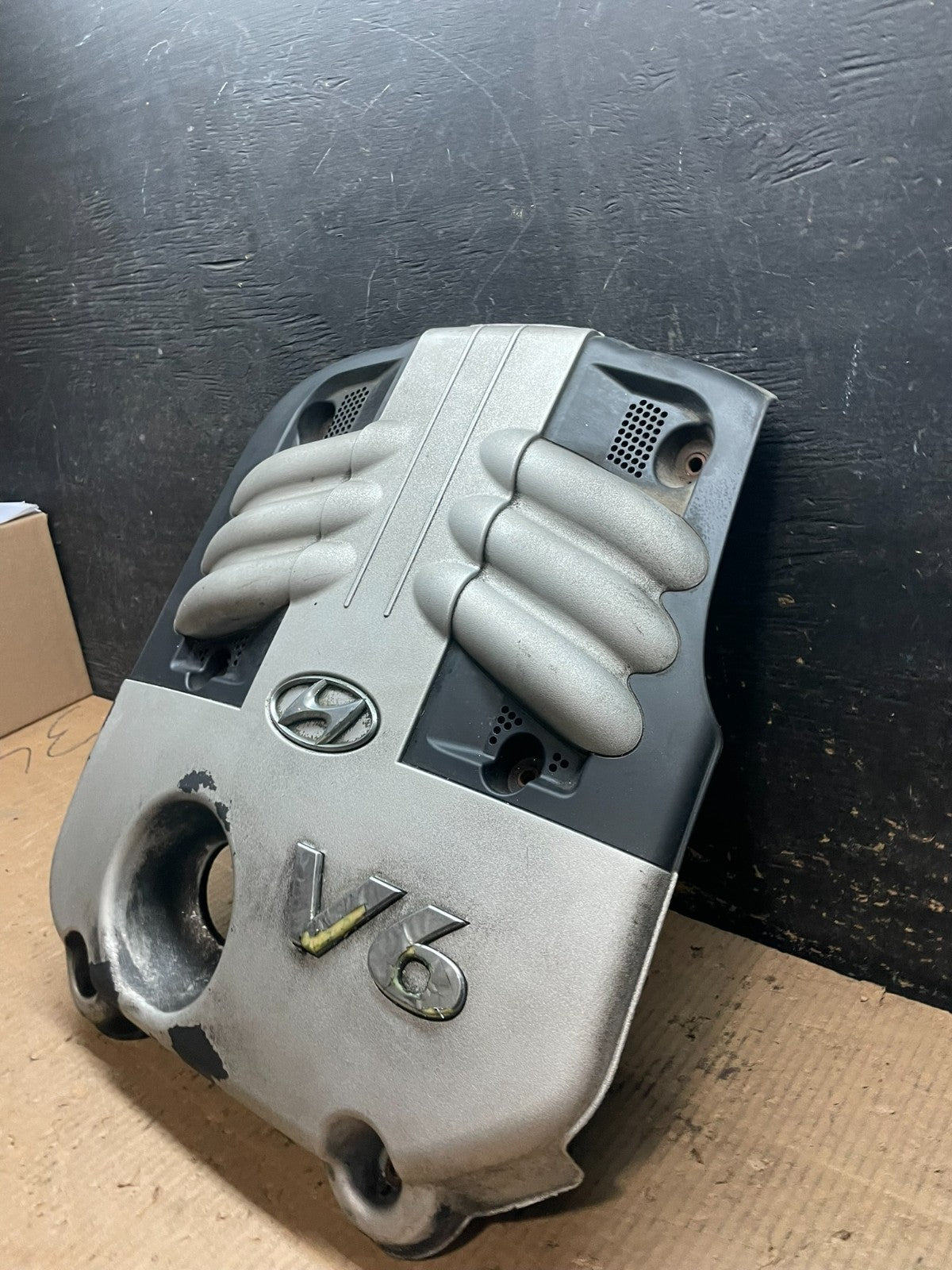 2005 - 2010 Hyundai Santa Fe V6 Engine Motor Cover Y6572 DG2