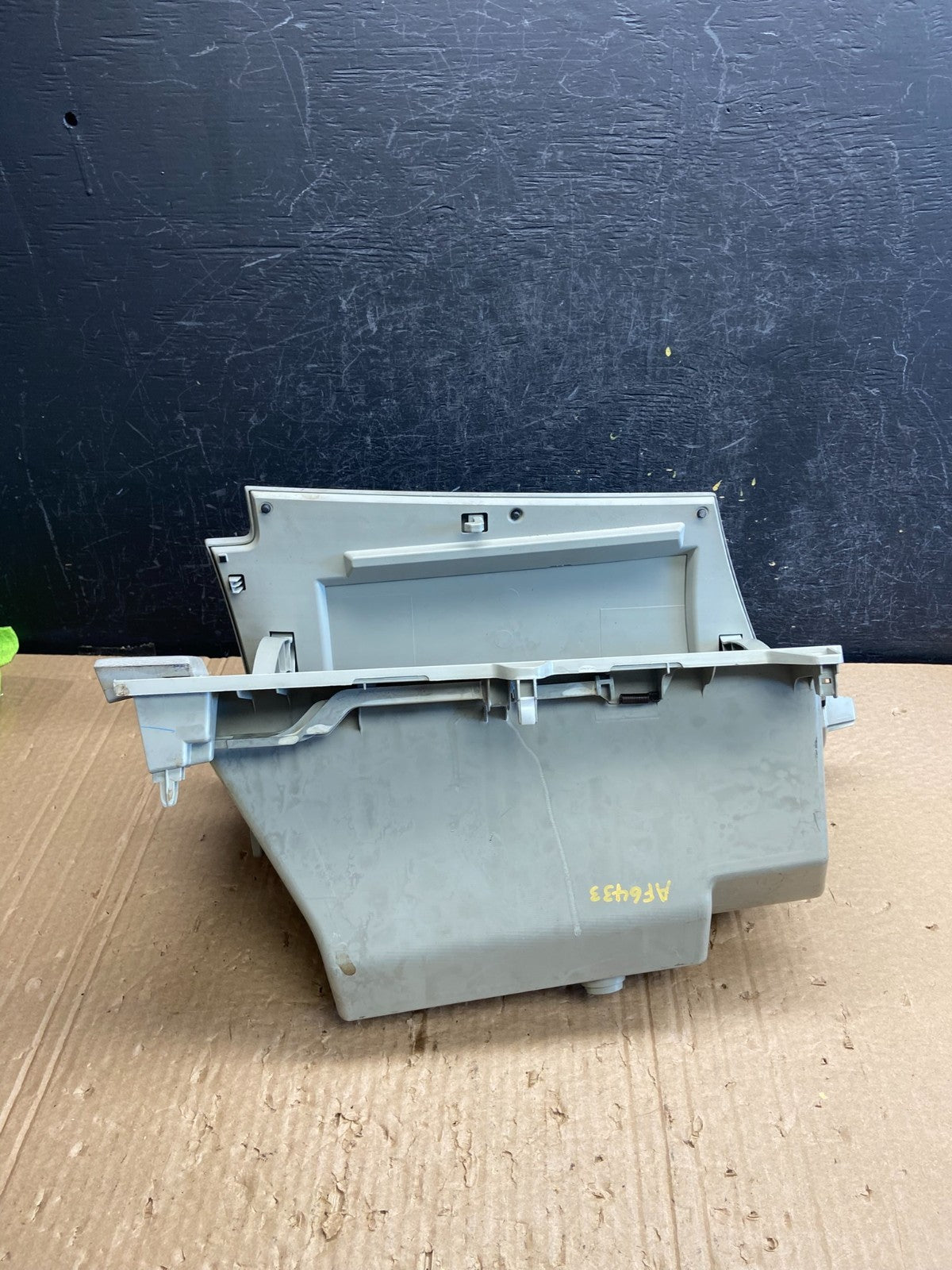 2011-2014 Toyota Sienna Front Right Passenger Storage Glove Box AF6433 DG3