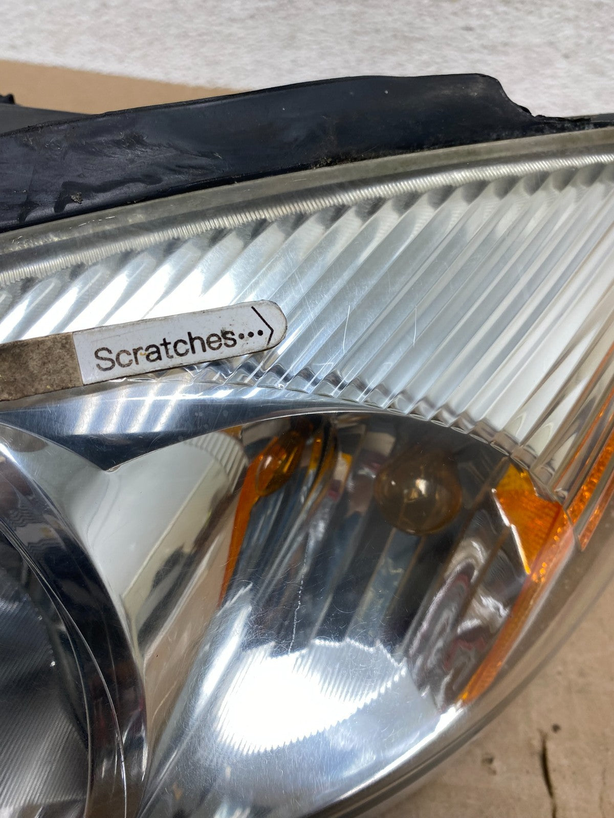2000 to 2007 Ford Taurus Left Driver LH Side Halogen Headlight TYC AE5953 DW3