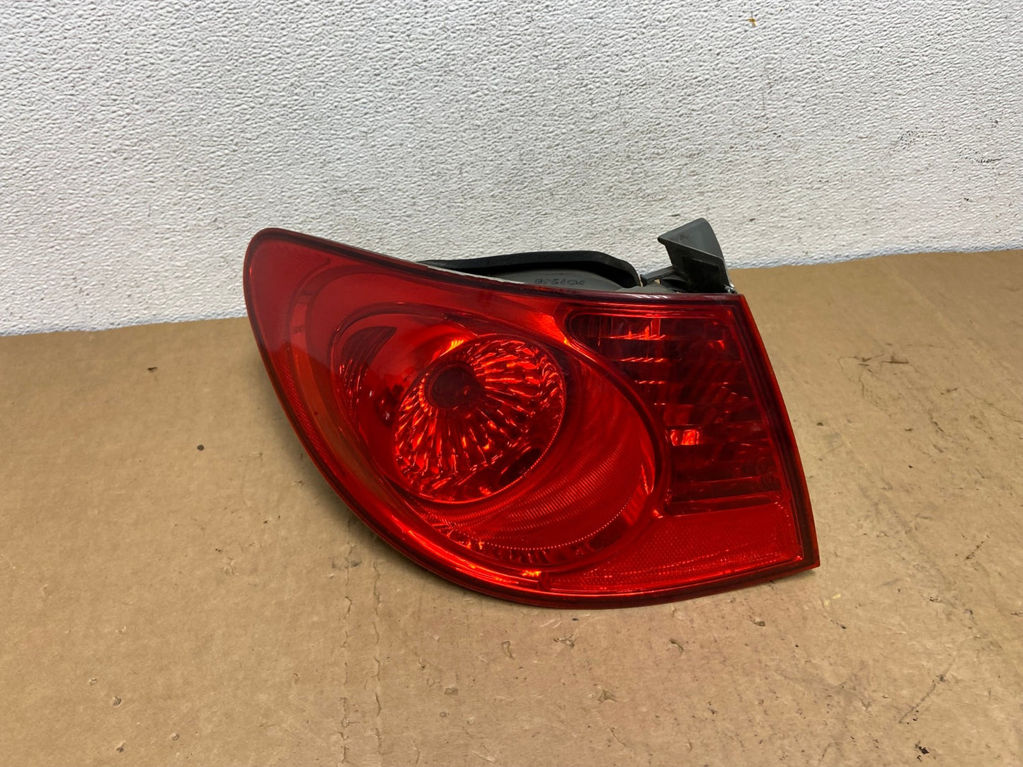 2007 to 2010 Hyundai Elantra Sedan Left Driver Side Tail Light AD1282 LK0