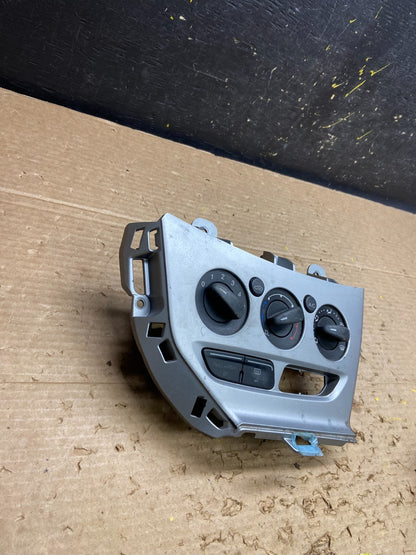 2013 2014 Ford Focus Ac Heater Climate Control Temperature Oem W3314 DG1