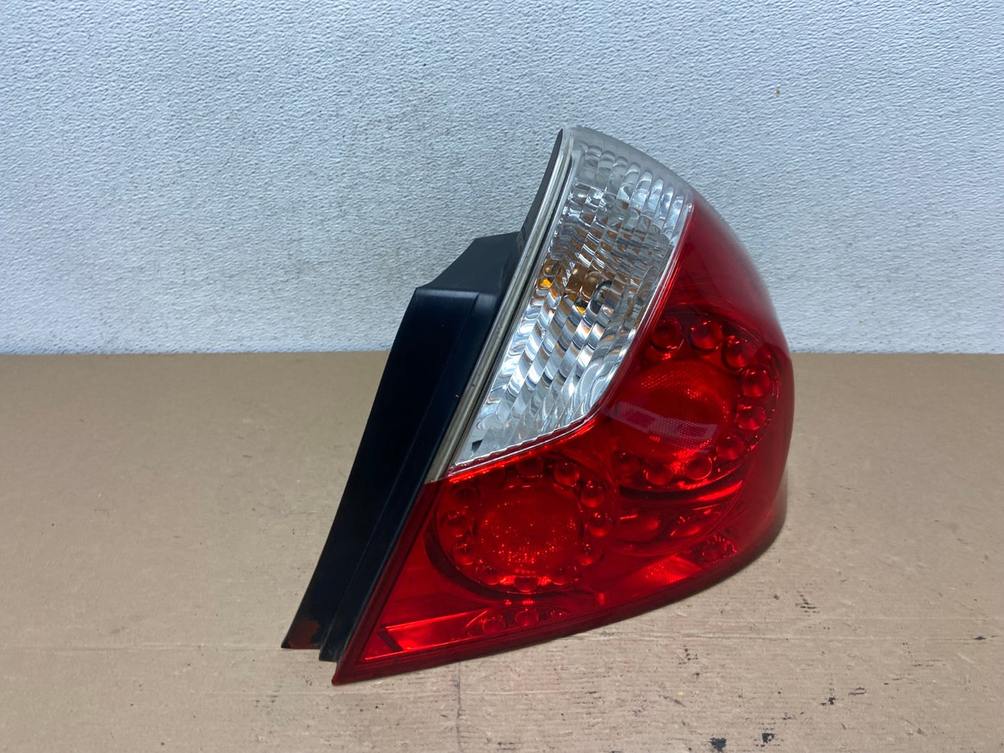 2006 2007 Infiniti M35 M35X M45 Right Passenger Side Tail Light AF4782 LK2