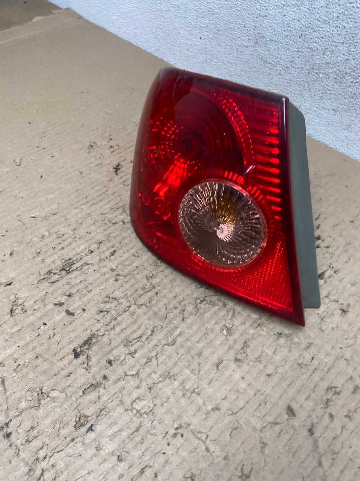 2005 to 2008 Toyota Corolla Left Driver Lh Side Tail Light AF7174 LK1