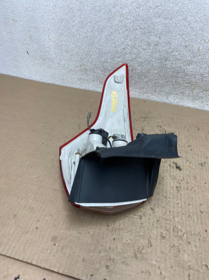 2013 to 2016 Ford Escape Right Passenger RH Side Tail Light AI2500 LK5