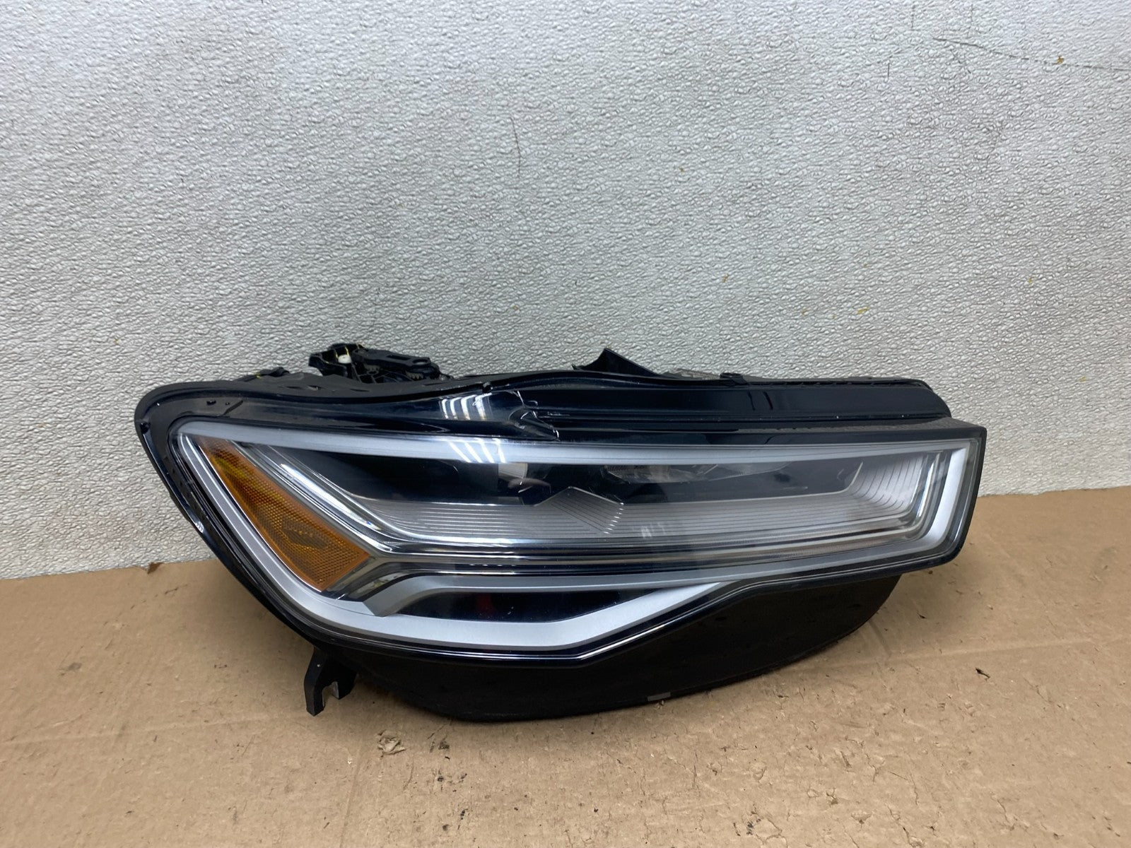 2016-2018 Audi A6 Sedan LED Right Passenger Rh FULL LED Headlight OEM W1119 C DG0