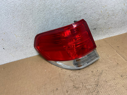 2008 2009 2010 Honda Odyssey Left Driver LH Side Tail Light AI5529 LK2
