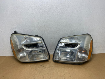 2005 to 2009 Chevrolet Equinox Left+Right Set Halogen Headlights AD6126 DW0