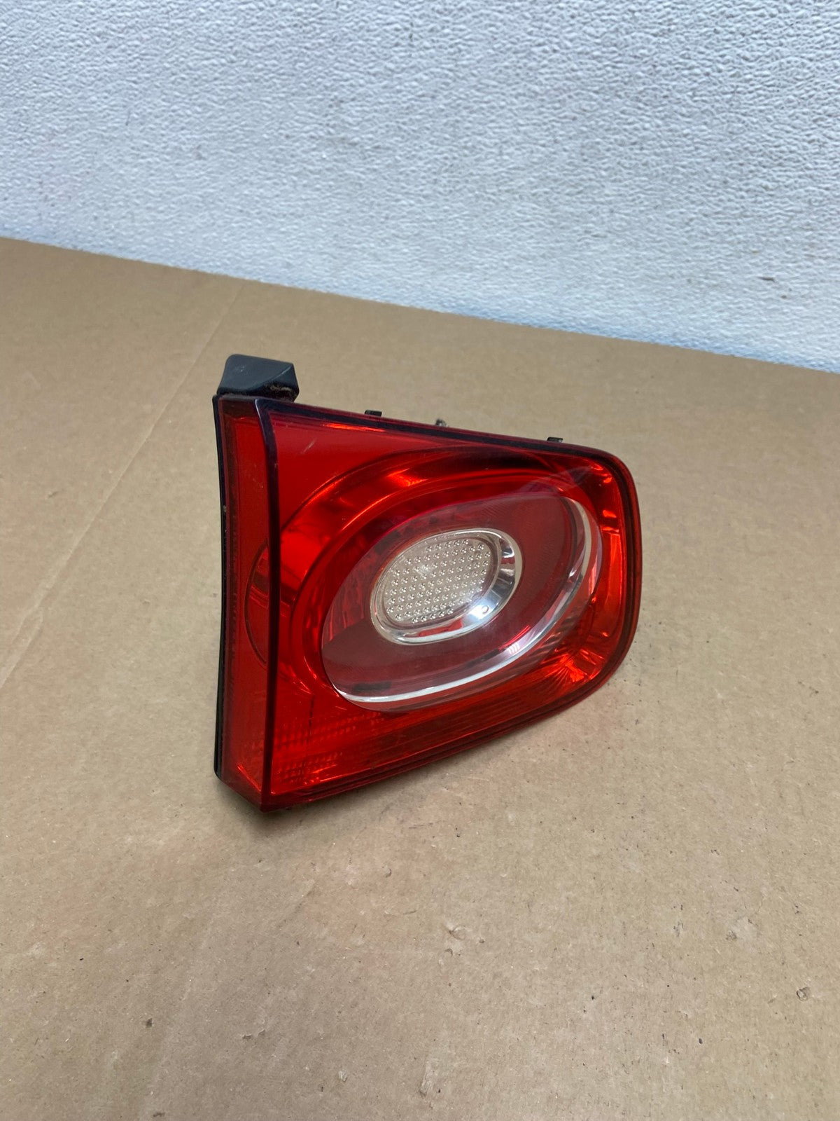 2009-2011 Volkswagen Tiguan Left Driver Side Inner Tail Light OEM AC5593 LK2