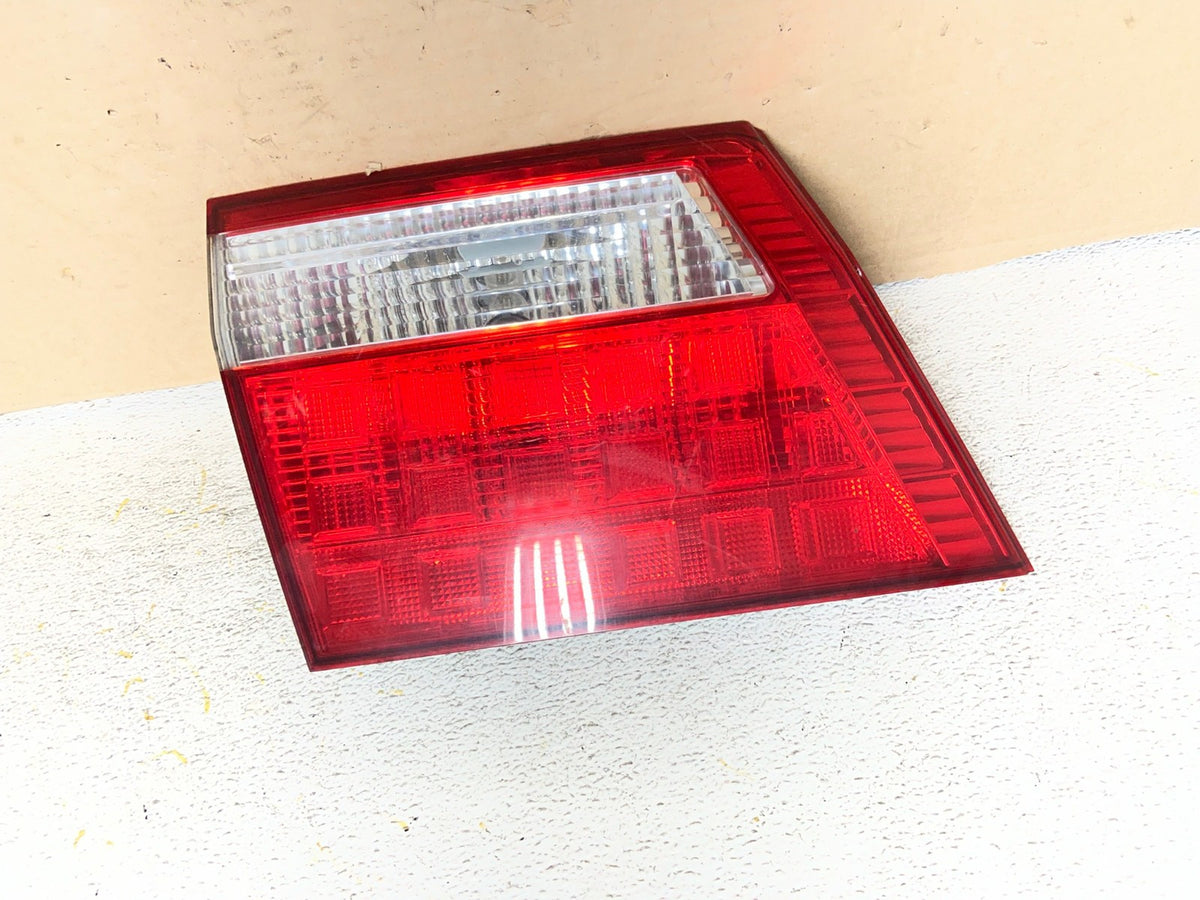 2005 2006 2007 Honda Odyssey Inner Left Driver Lh Tail Light AH9542 LK0