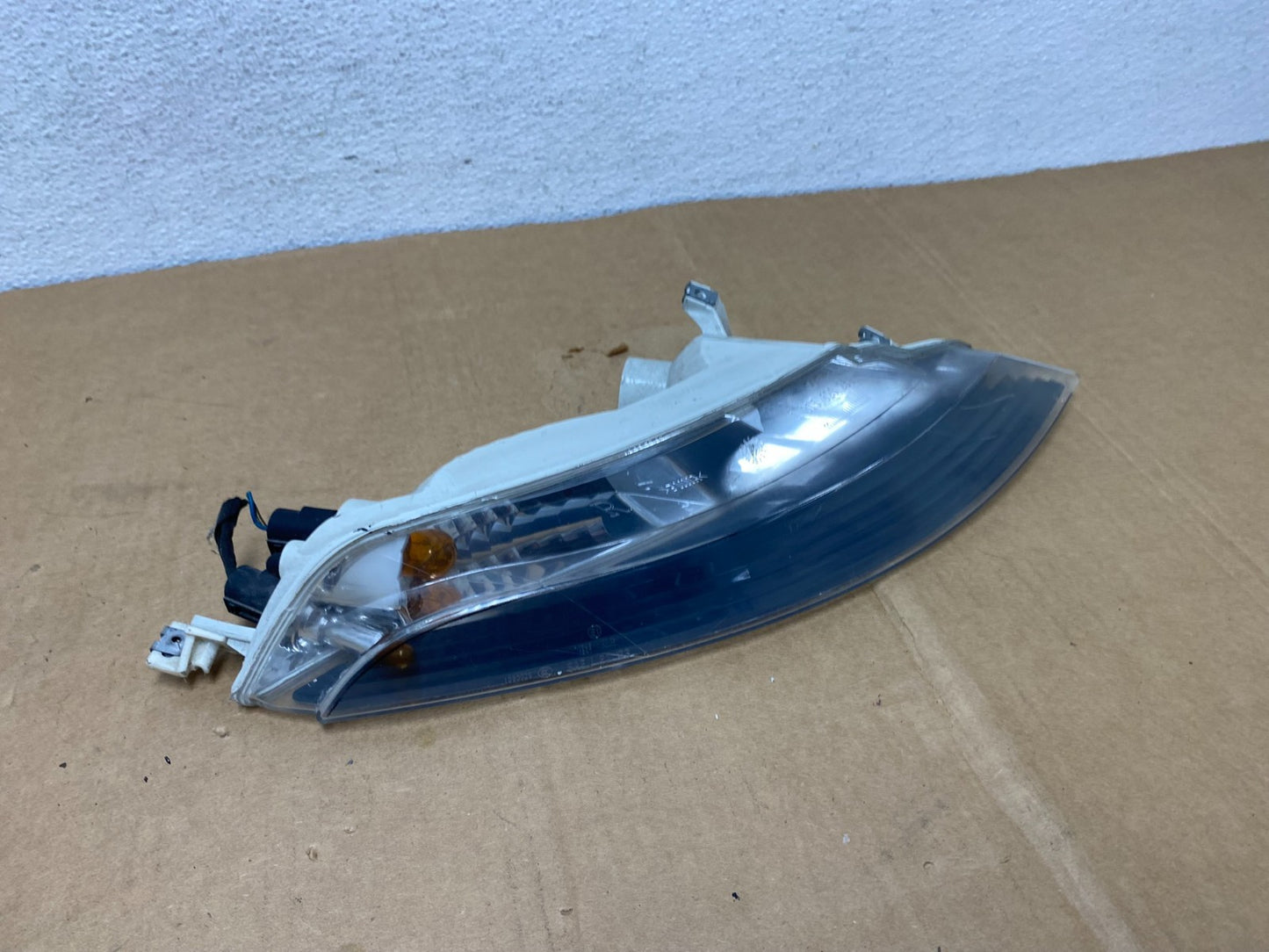 2004 to 2007 BMW E63 E64 645 650i Right Passenger Front Turn Signal ac8383 DG2