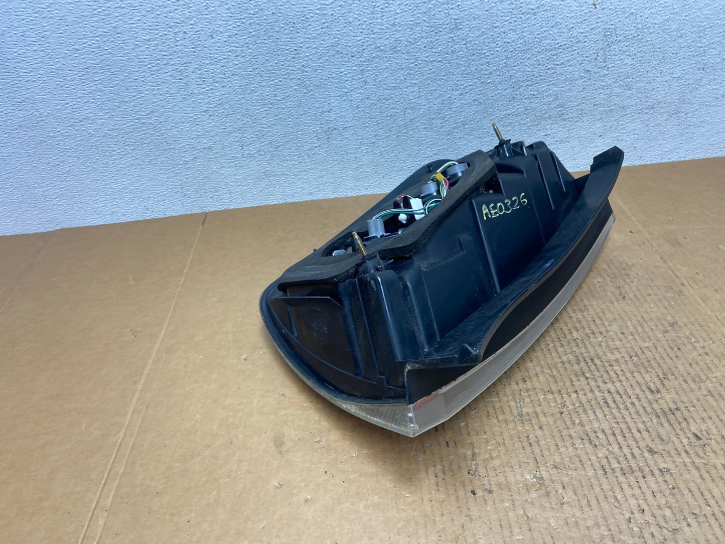 2004 - 2005 Toyota Prius Right Passenger Side Rh Tail Light AE0326 LK4