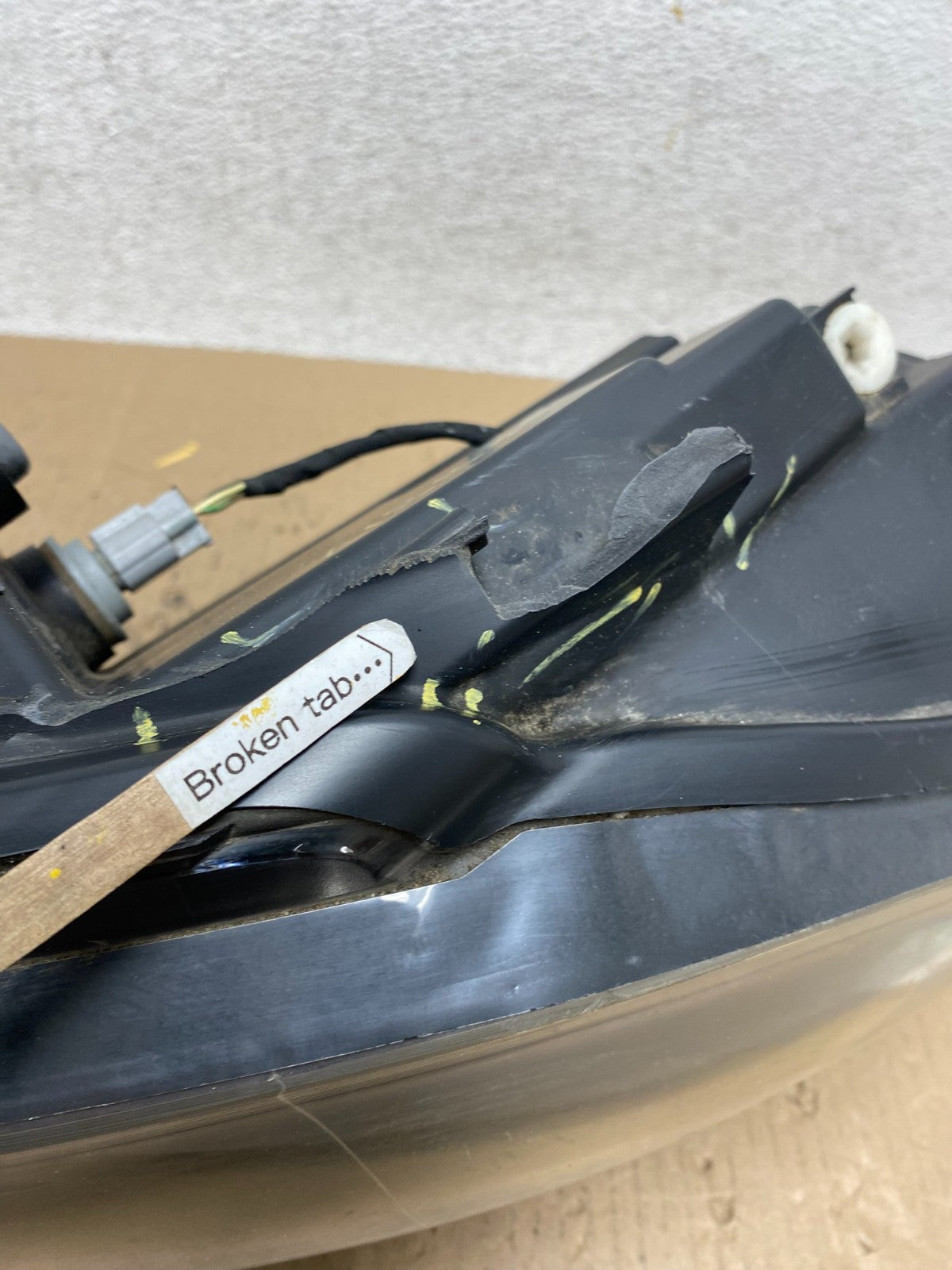 2013 to 2016 Dodge Dart Left Driver LH Halogen Black Headlight AE8817 DW5
