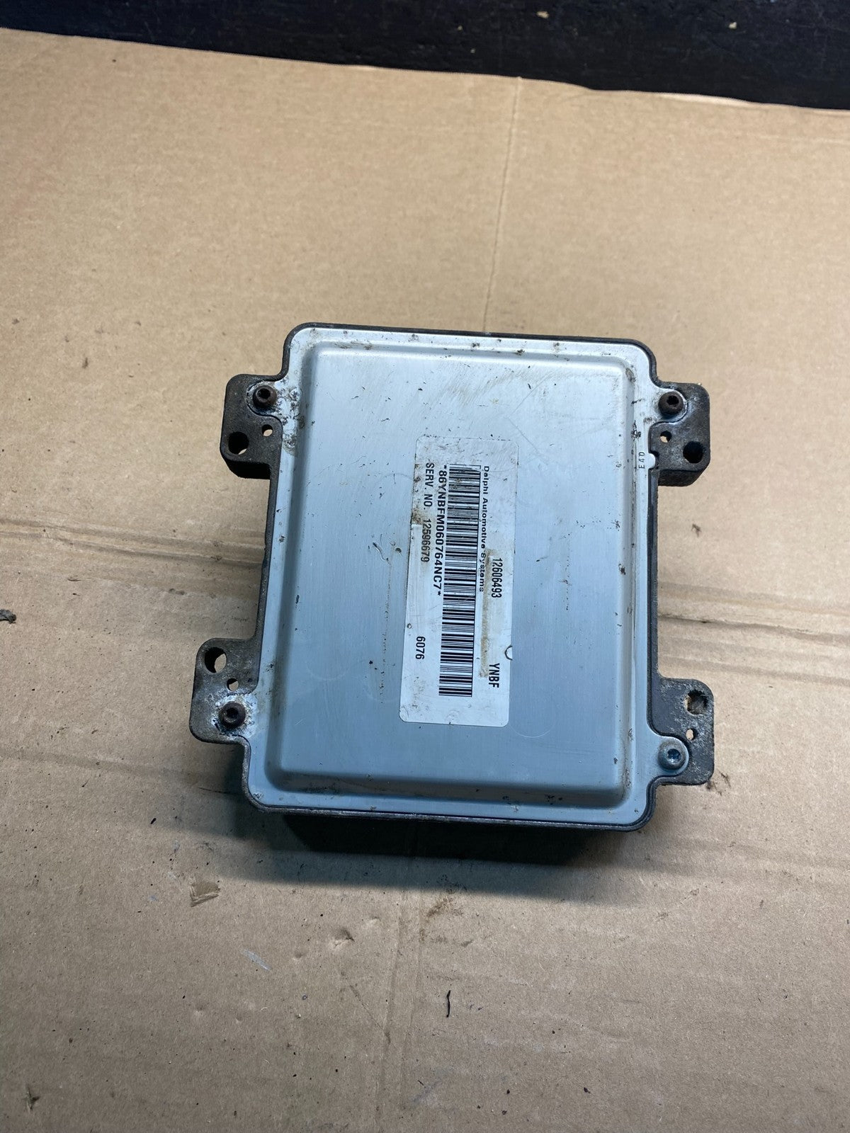 2005 - 2006 GM Engine Computer Control Module ECM PCM ECU 12633842 AE9978 DG1